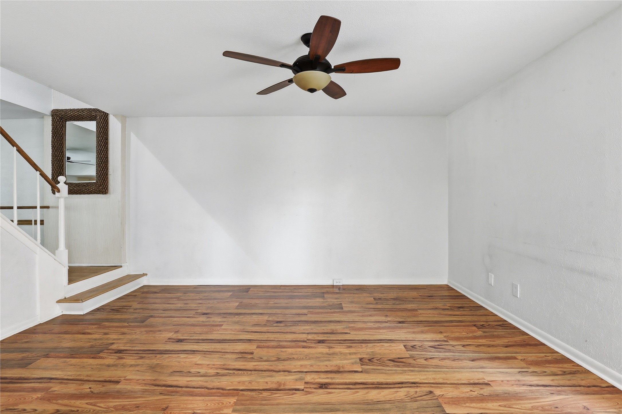 306 Westview Terrace Arlington TX 76013