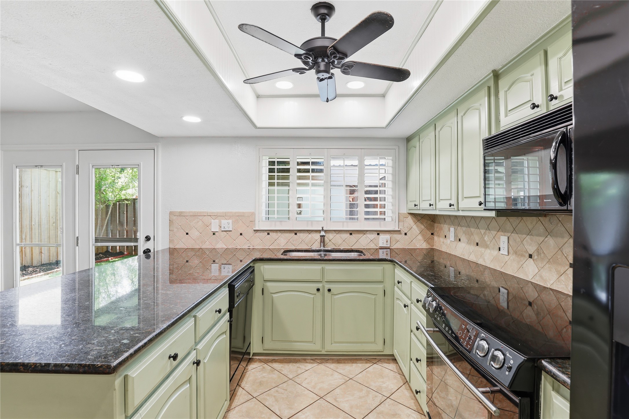 306 Westview Terrace Arlington TX 76013