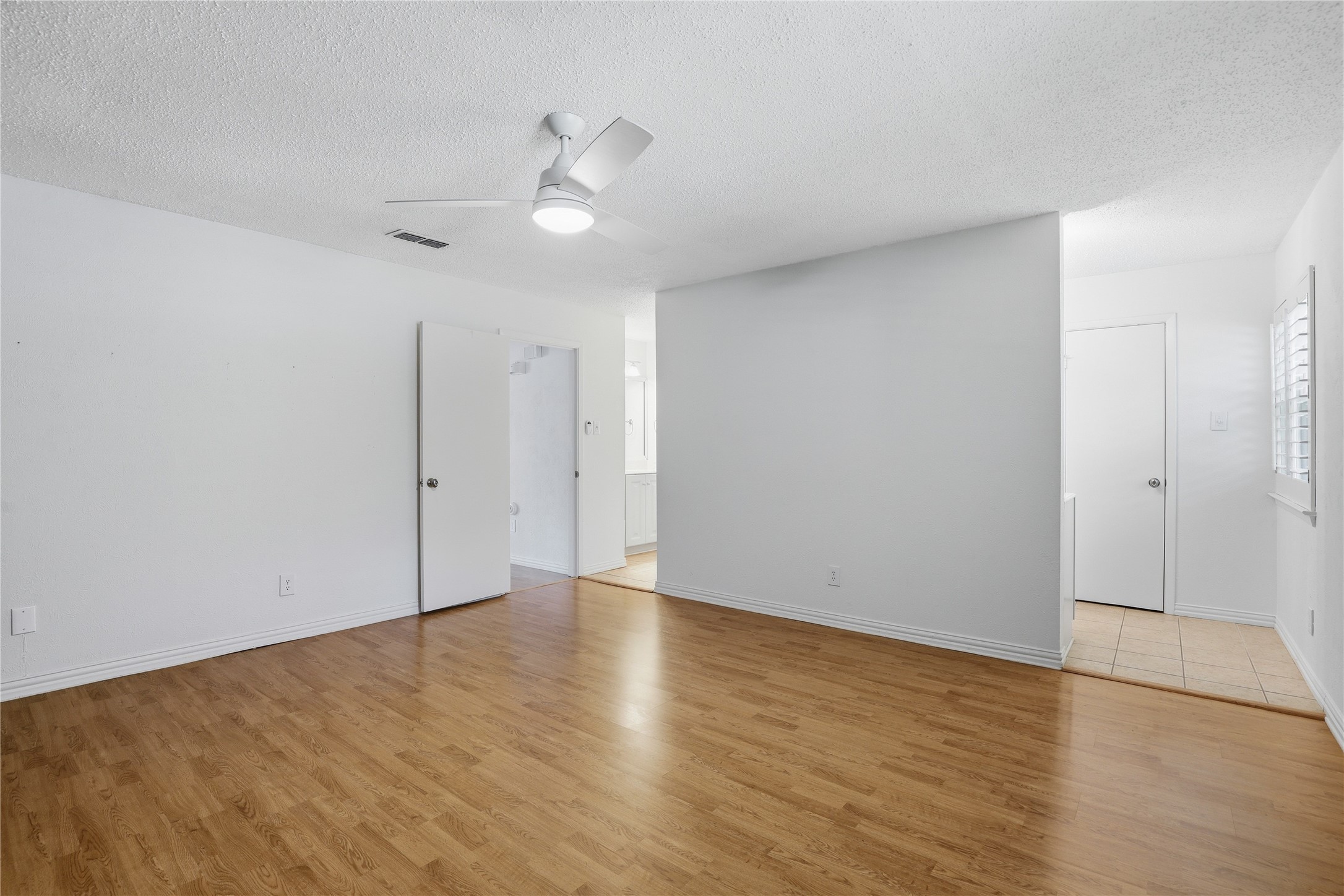 306 Westview Terrace Arlington TX 76013