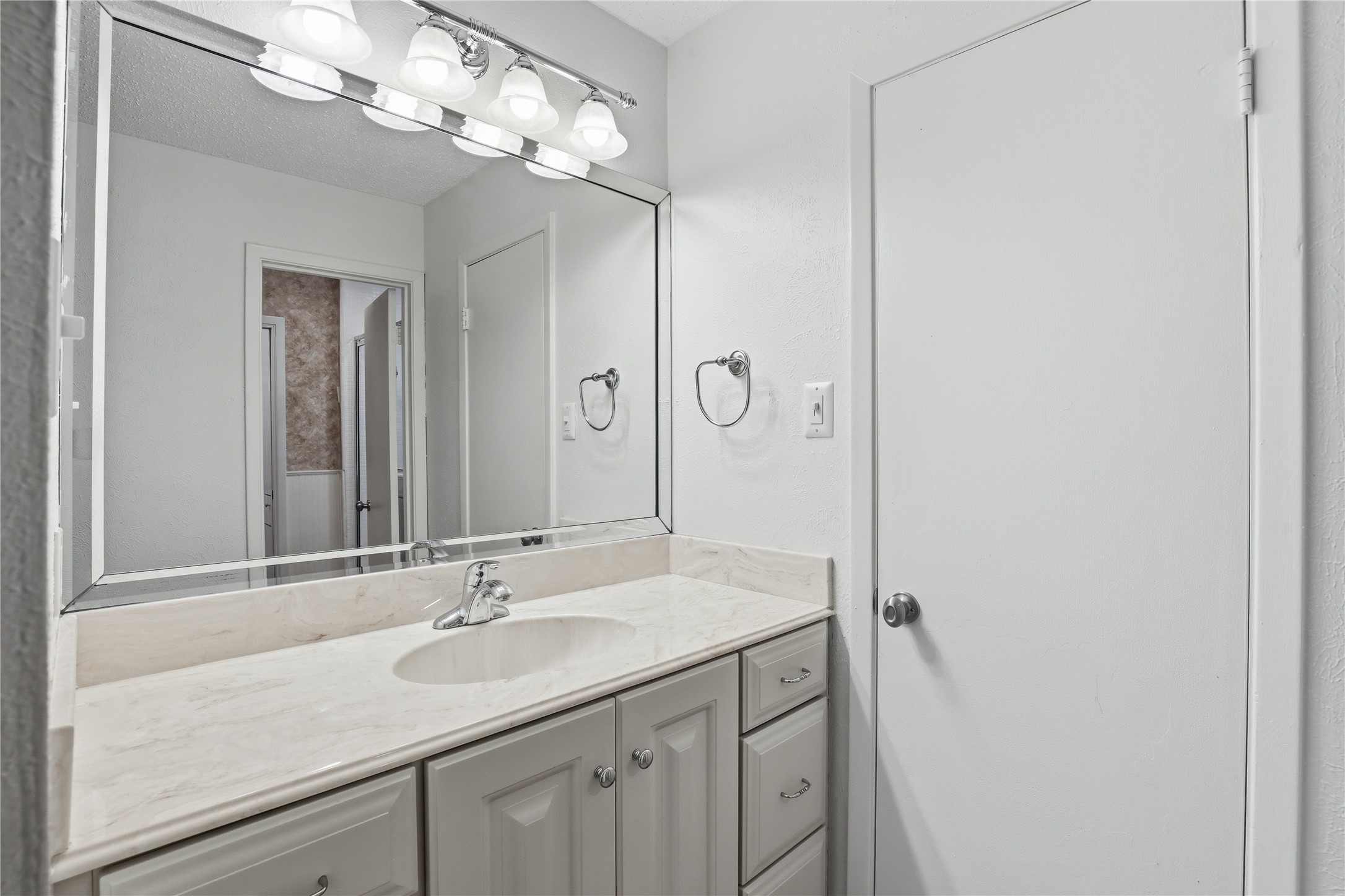 306 Westview Terrace Arlington TX 76013