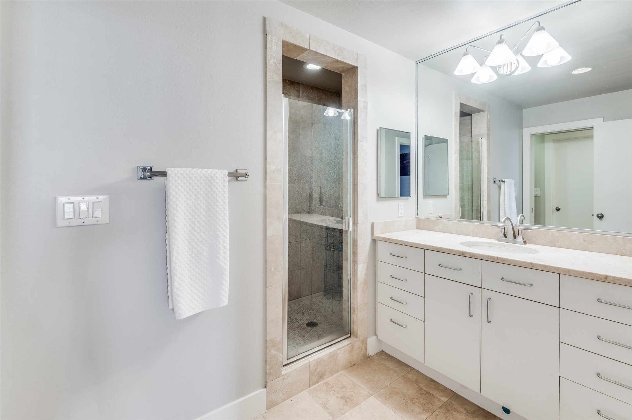 5055 Addison Circle Addison TX 75001