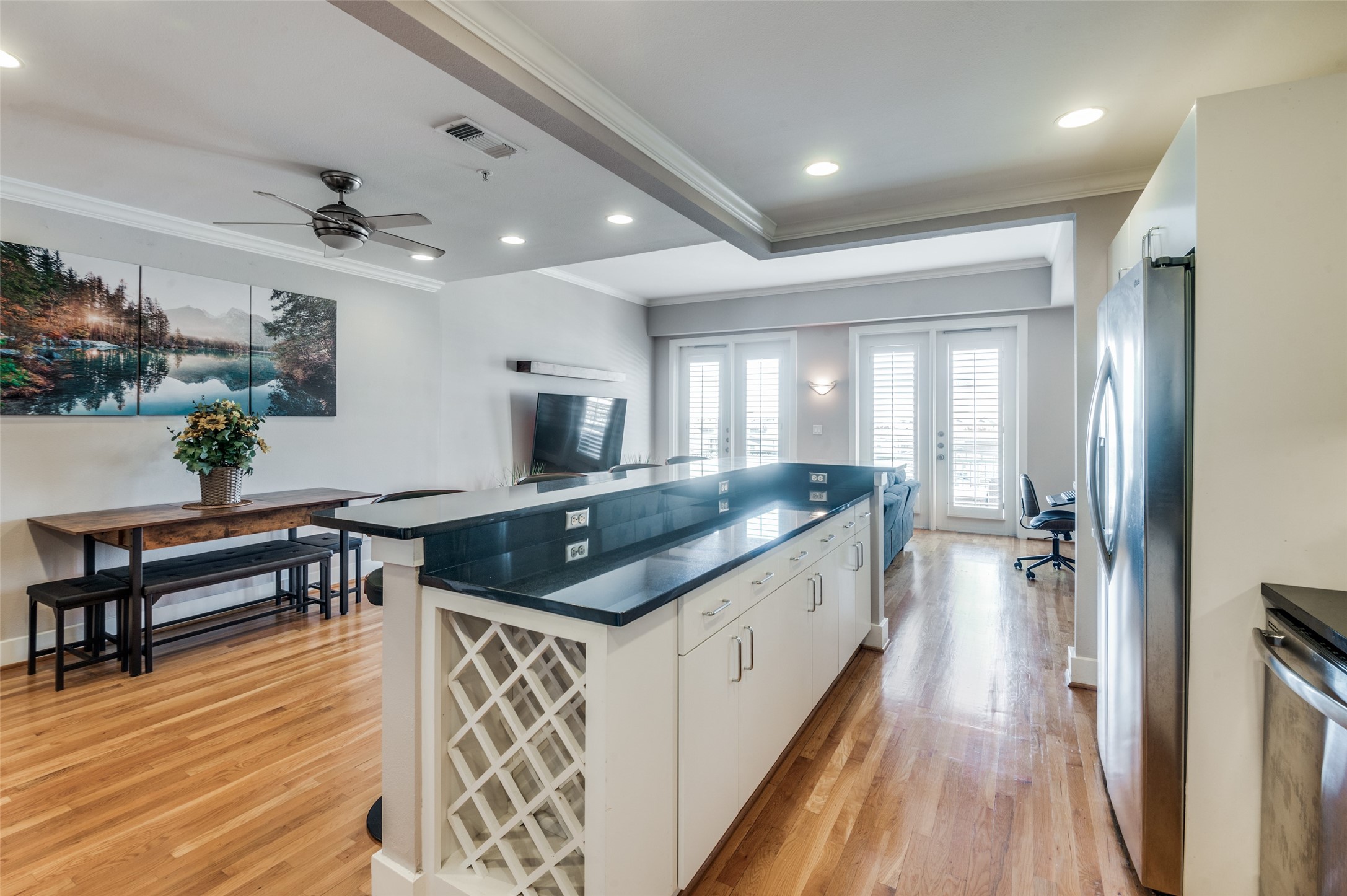 5055 Addison Circle Addison TX 75001