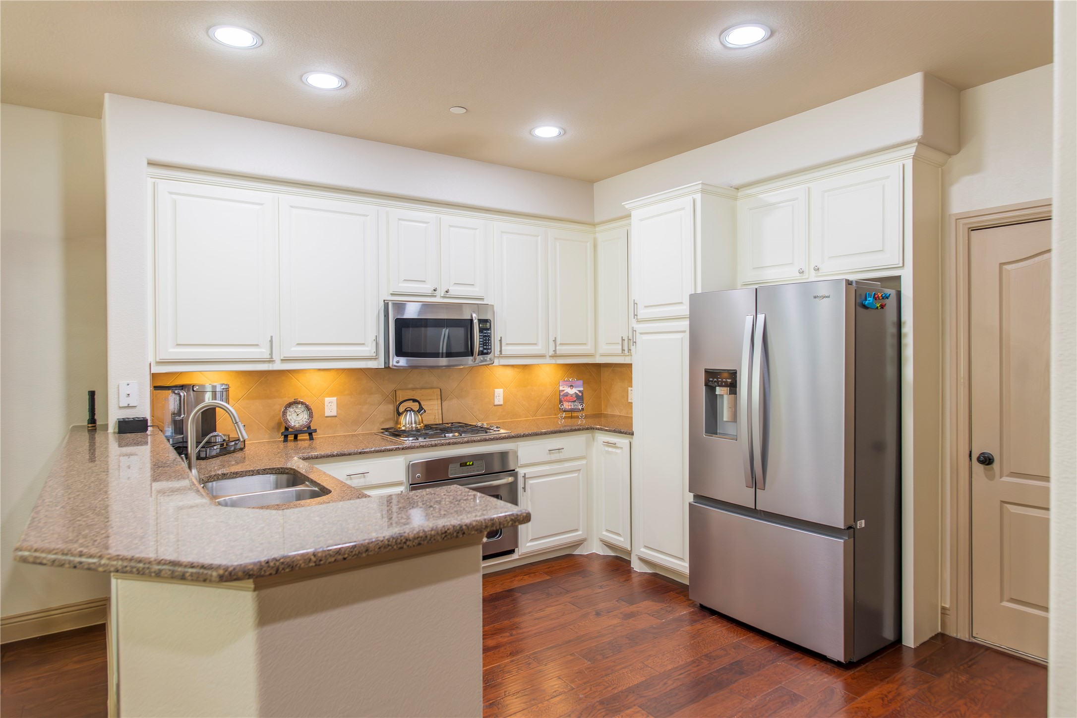 4237 Riverview Drive Carrollton TX 75010