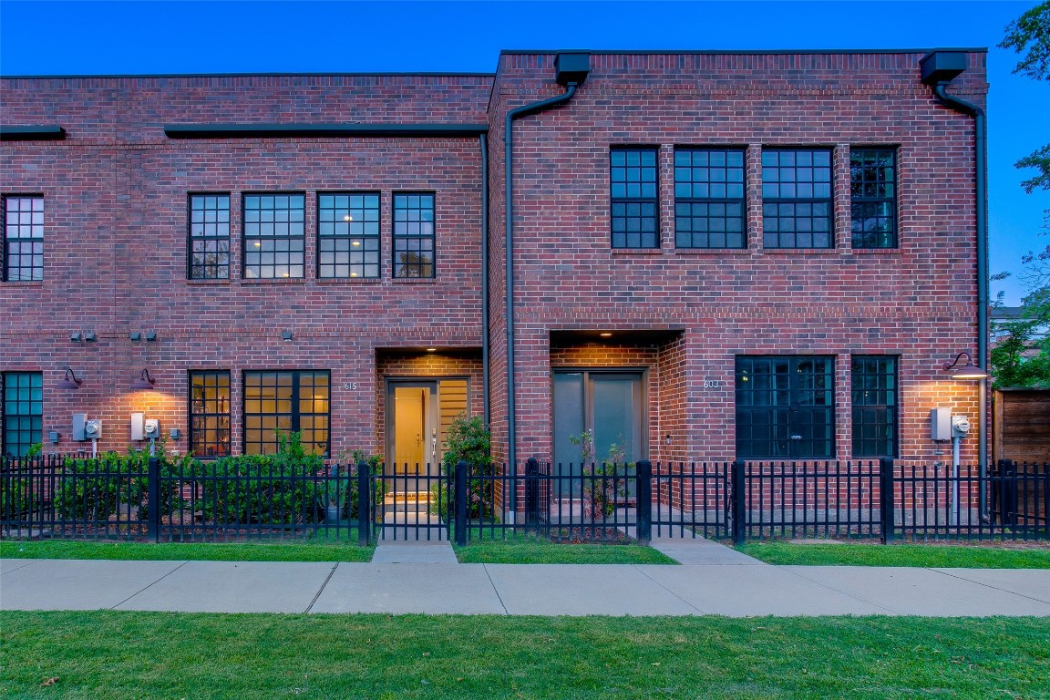 615 Finley Court Dallas TX 75208