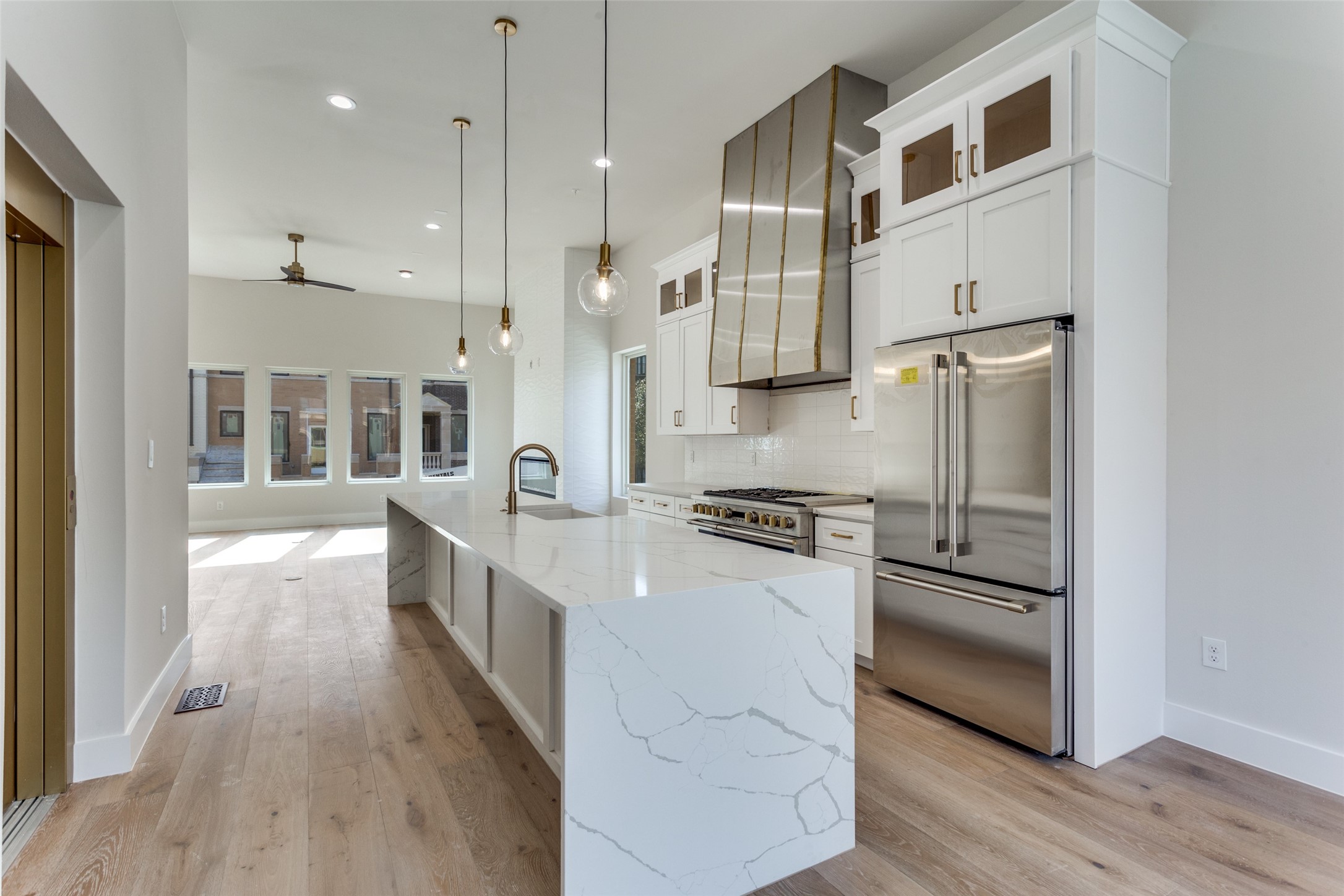 250 E Dallas Road Grapevine TX 76051