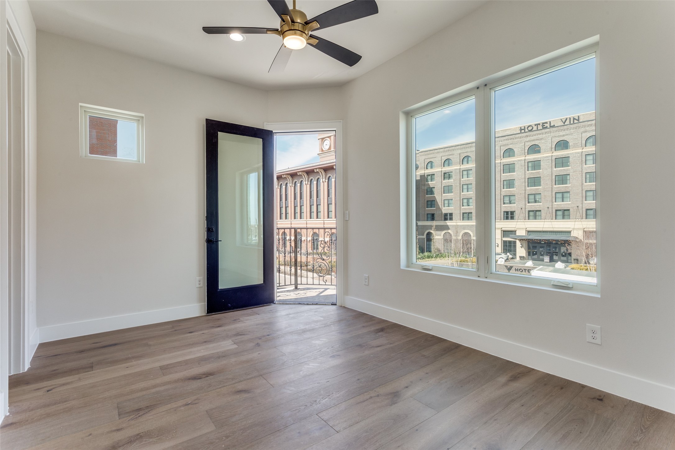 250 E Dallas Road Grapevine TX 76051