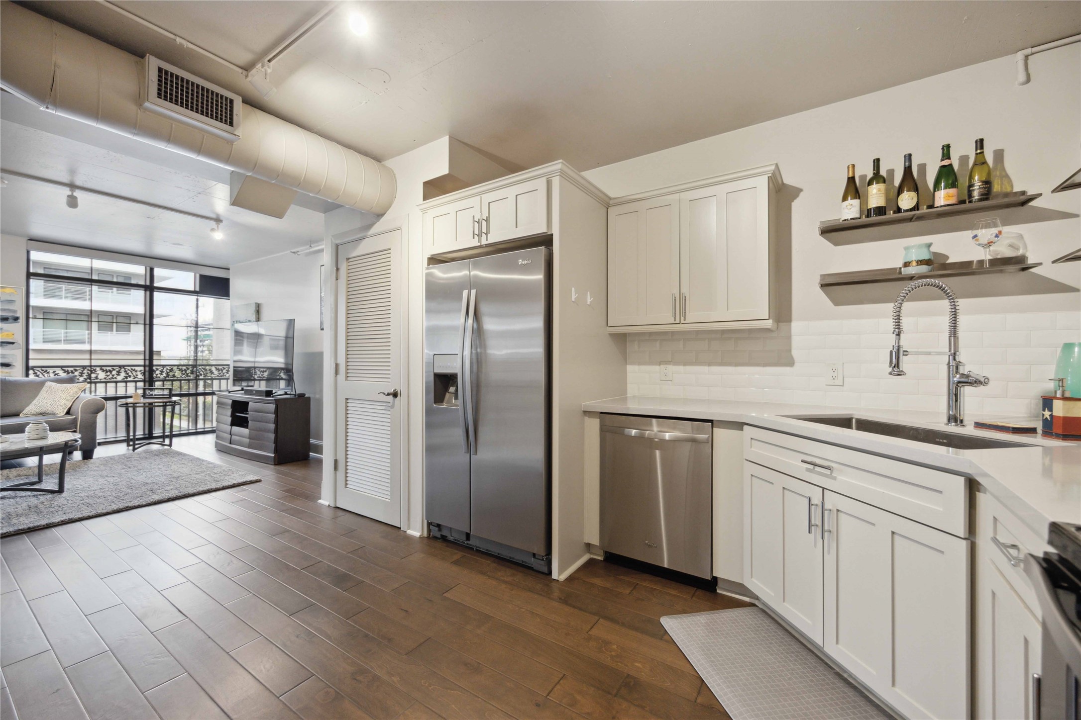 1005 S Shepherd Drive Houston TX 77019