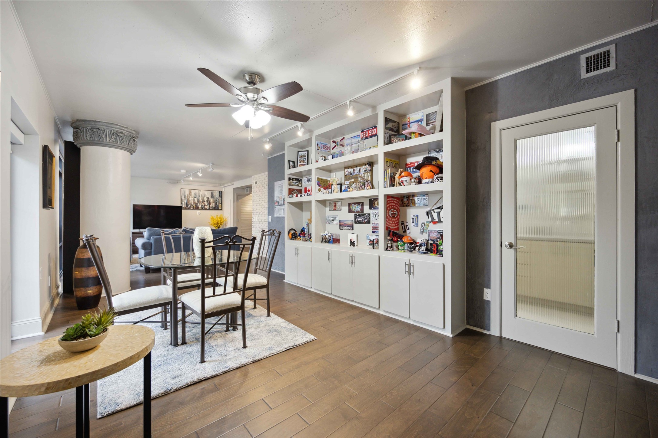 1005 S Shepherd Drive Houston TX 77019