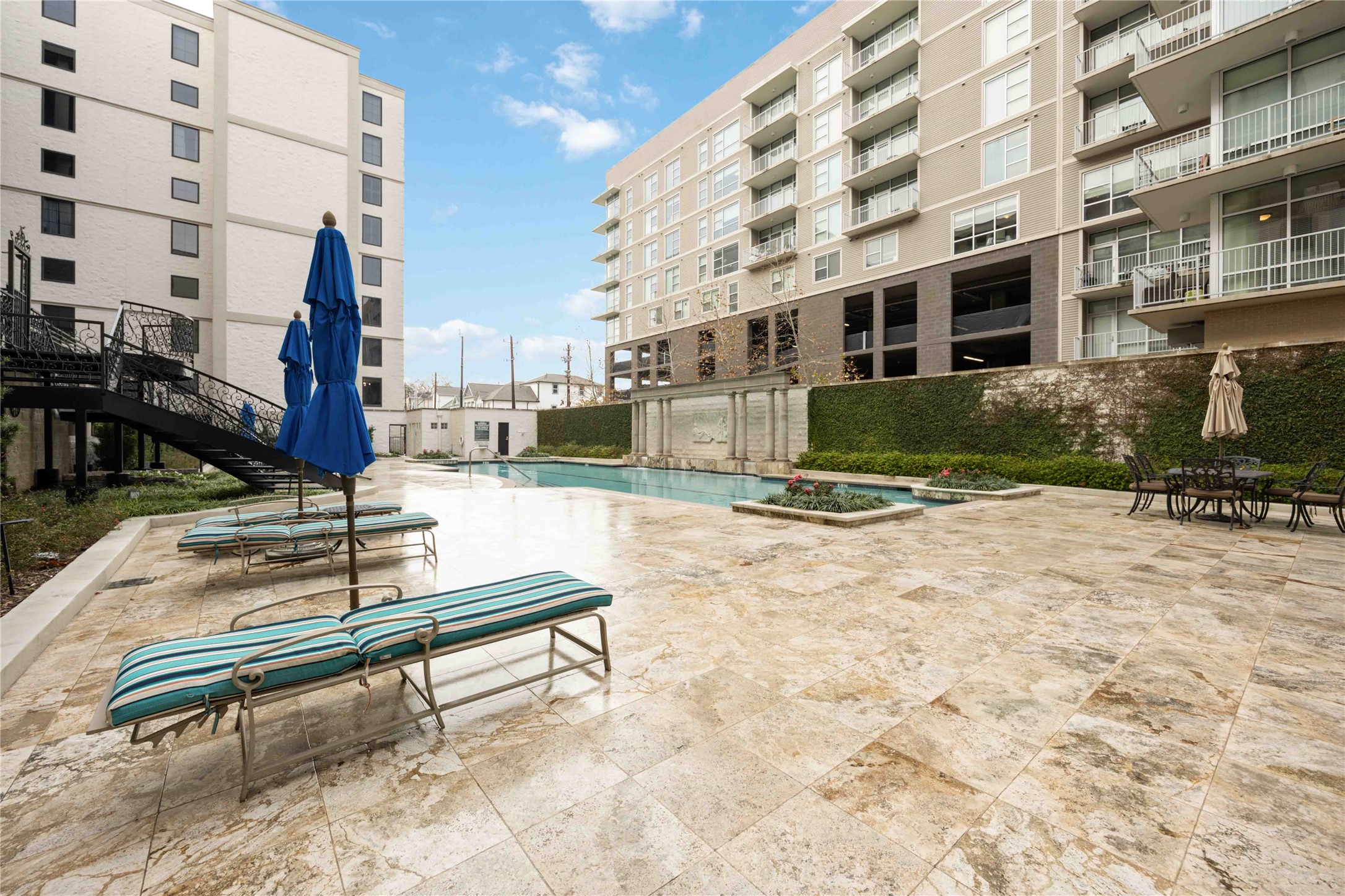 1005 S Shepherd Drive Houston TX 77019