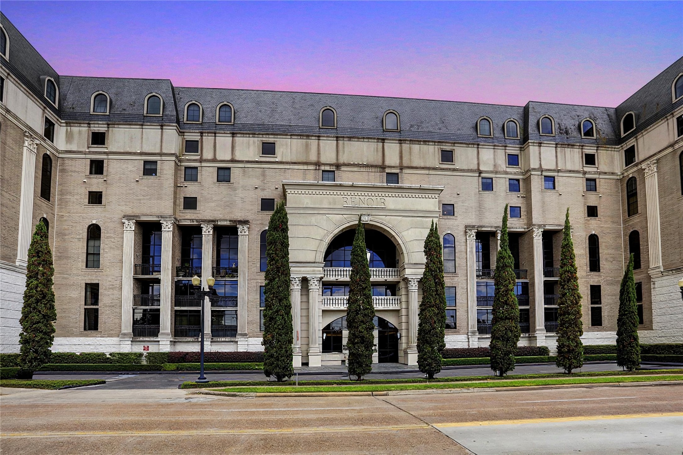 1005 S Shepherd Drive Houston TX 77019