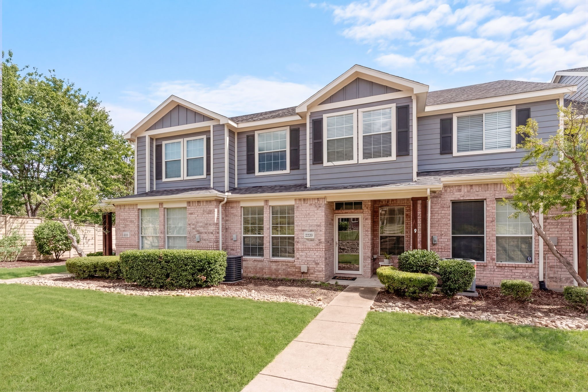 2220 Stoneleigh Place Mckinney TX 75071
