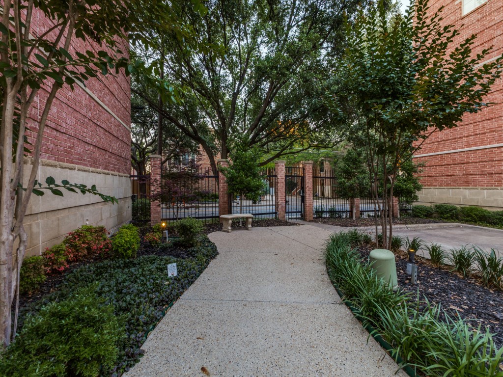1500 Pecos Street Dallas TX 75204