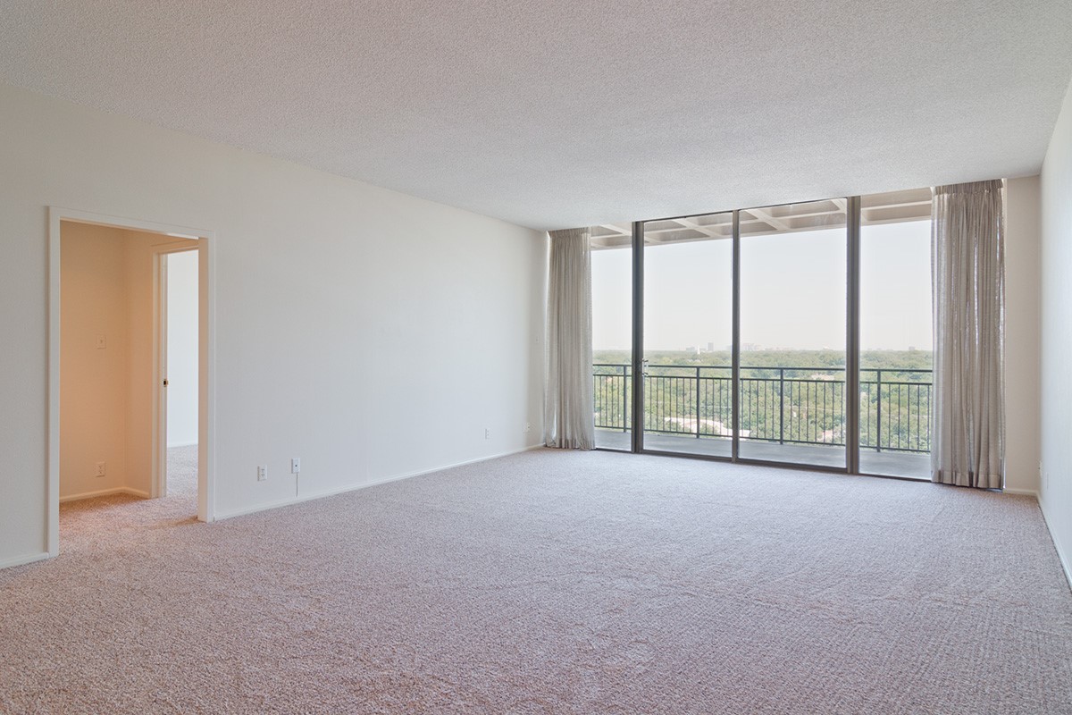 6335 W Northwest Highway Dallas TX 75225