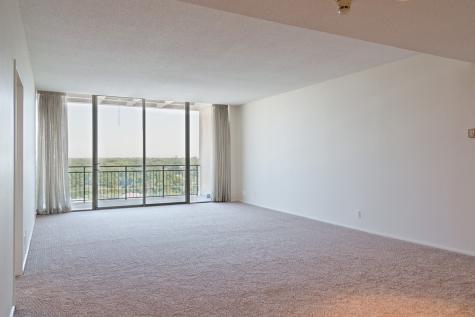 6335 W Northwest Highway Dallas TX 75225