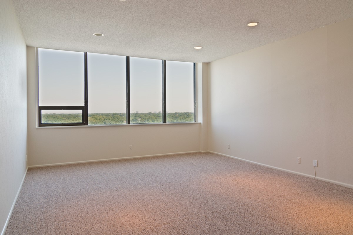 6335 W Northwest Highway Dallas TX 75225