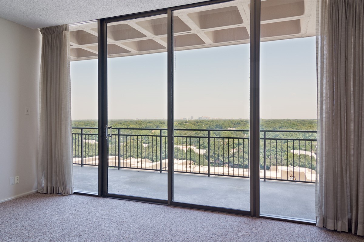 6335 W Northwest Highway Dallas TX 75225
