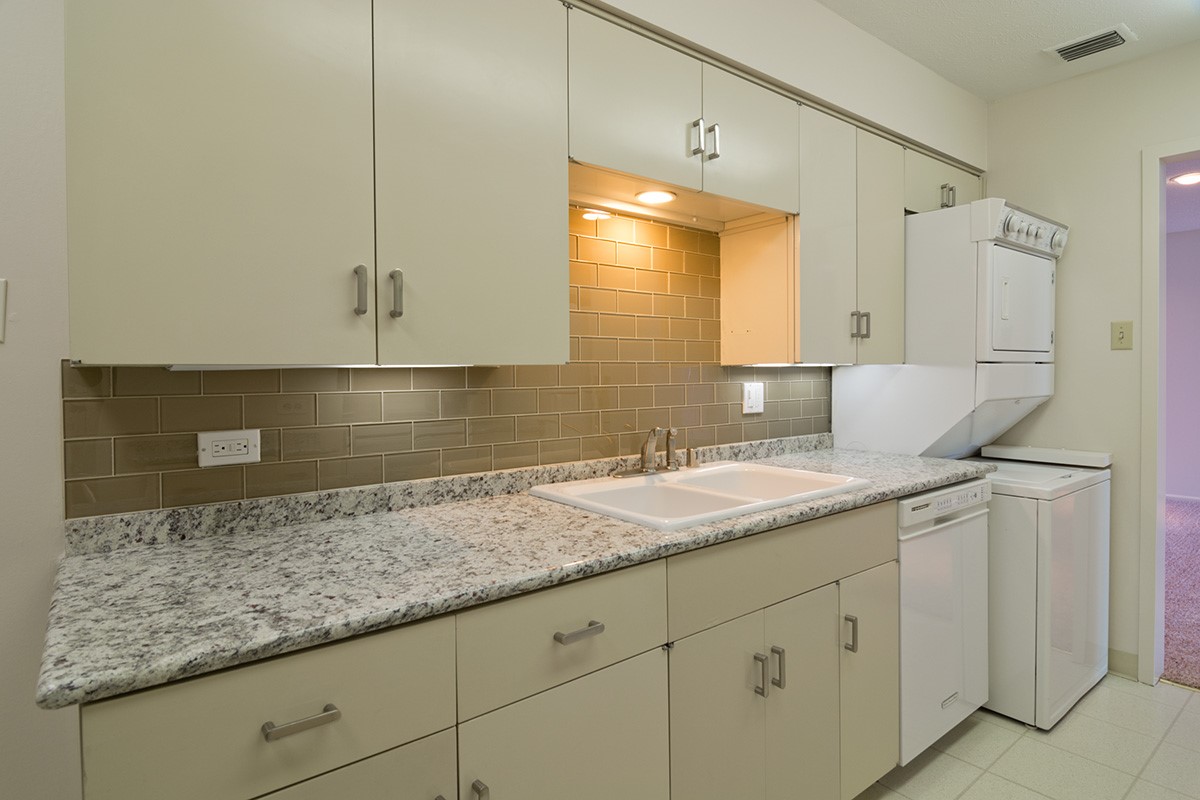 6335 W Northwest Highway Dallas TX 75225
