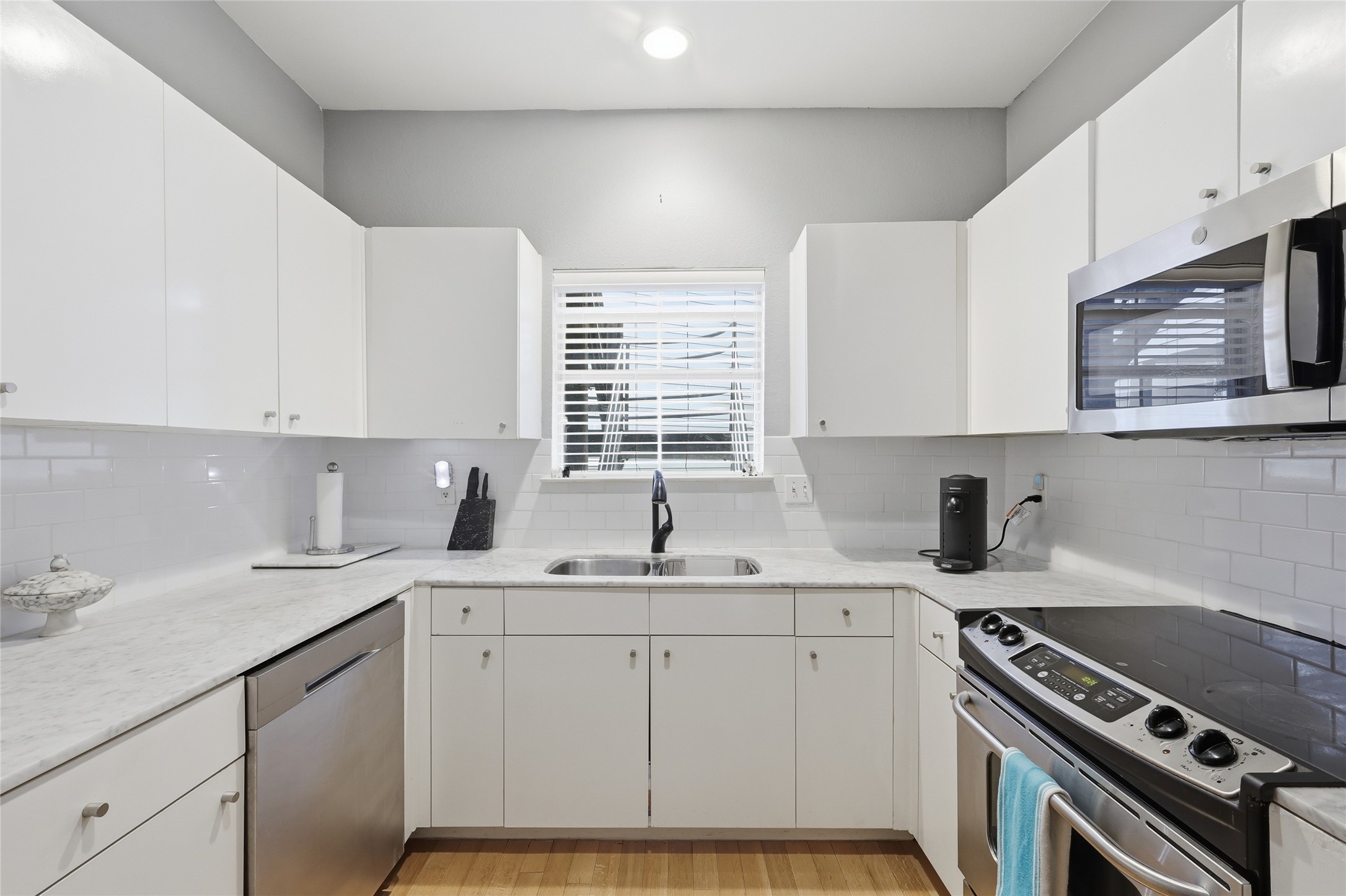 4111 Cole Avenue Dallas TX 75204