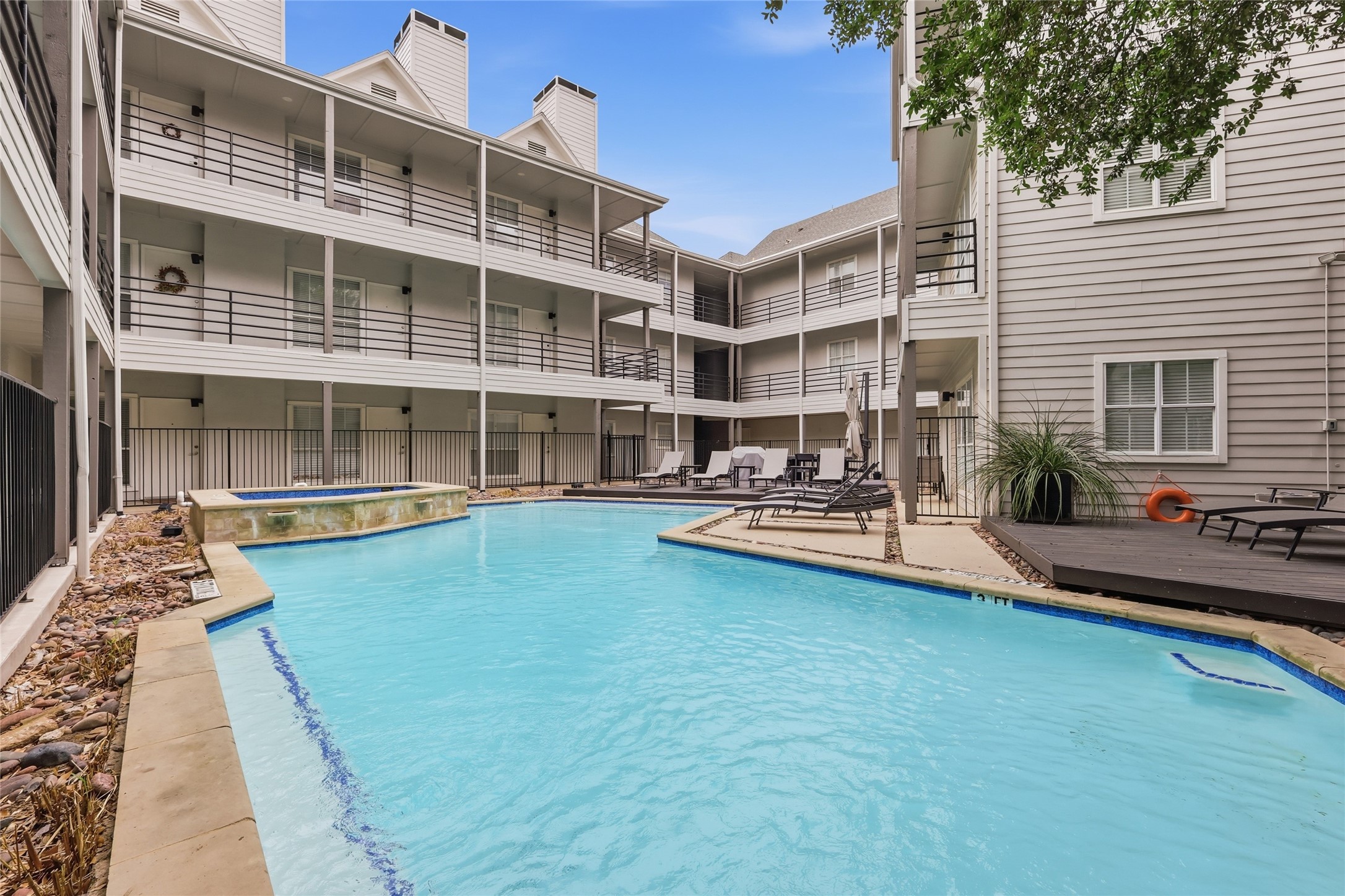 4111 Cole Avenue Dallas TX 75204