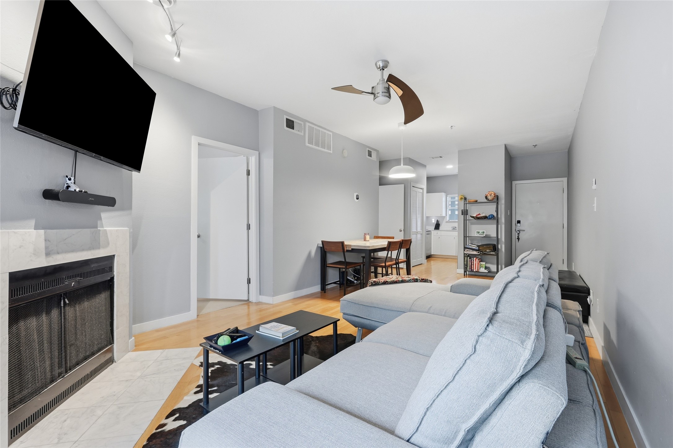 4111 Cole Avenue Dallas TX 75204