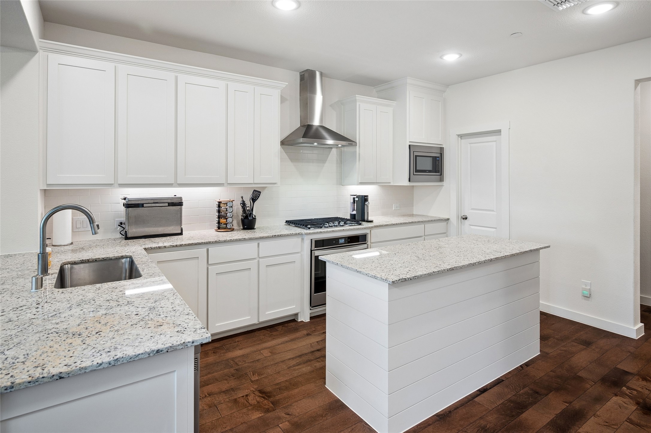 536 Ballustrade Drive Irving TX 75039
