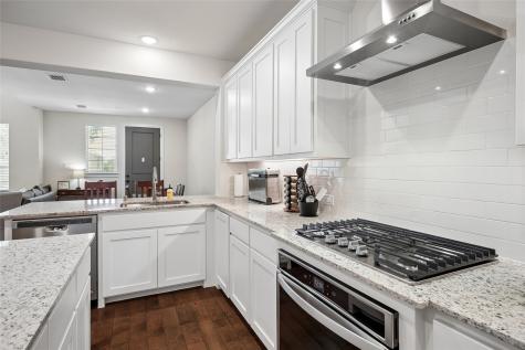 536 Ballustrade Drive Irving TX 75039