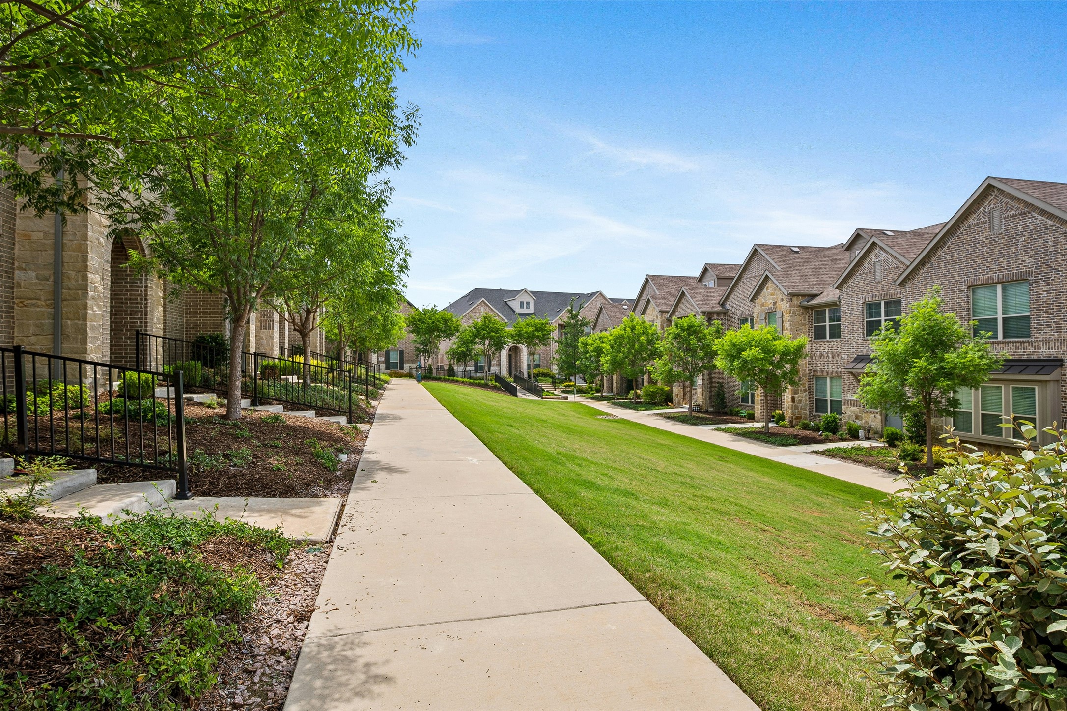 536 Ballustrade Drive Irving TX 75039