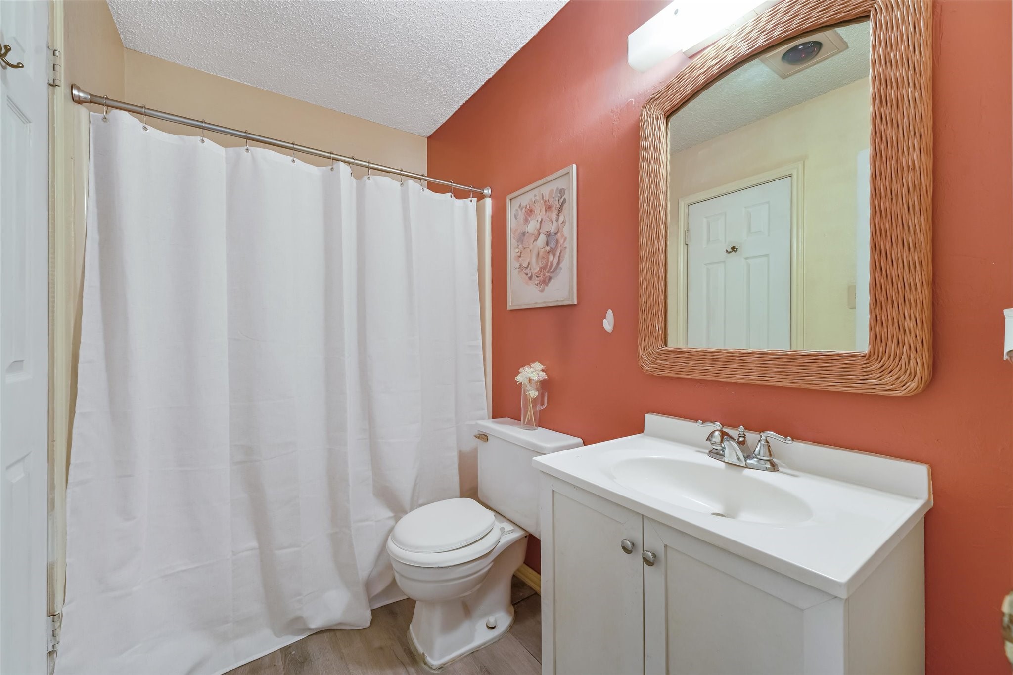 114 Wilshire Court Irving TX 75061