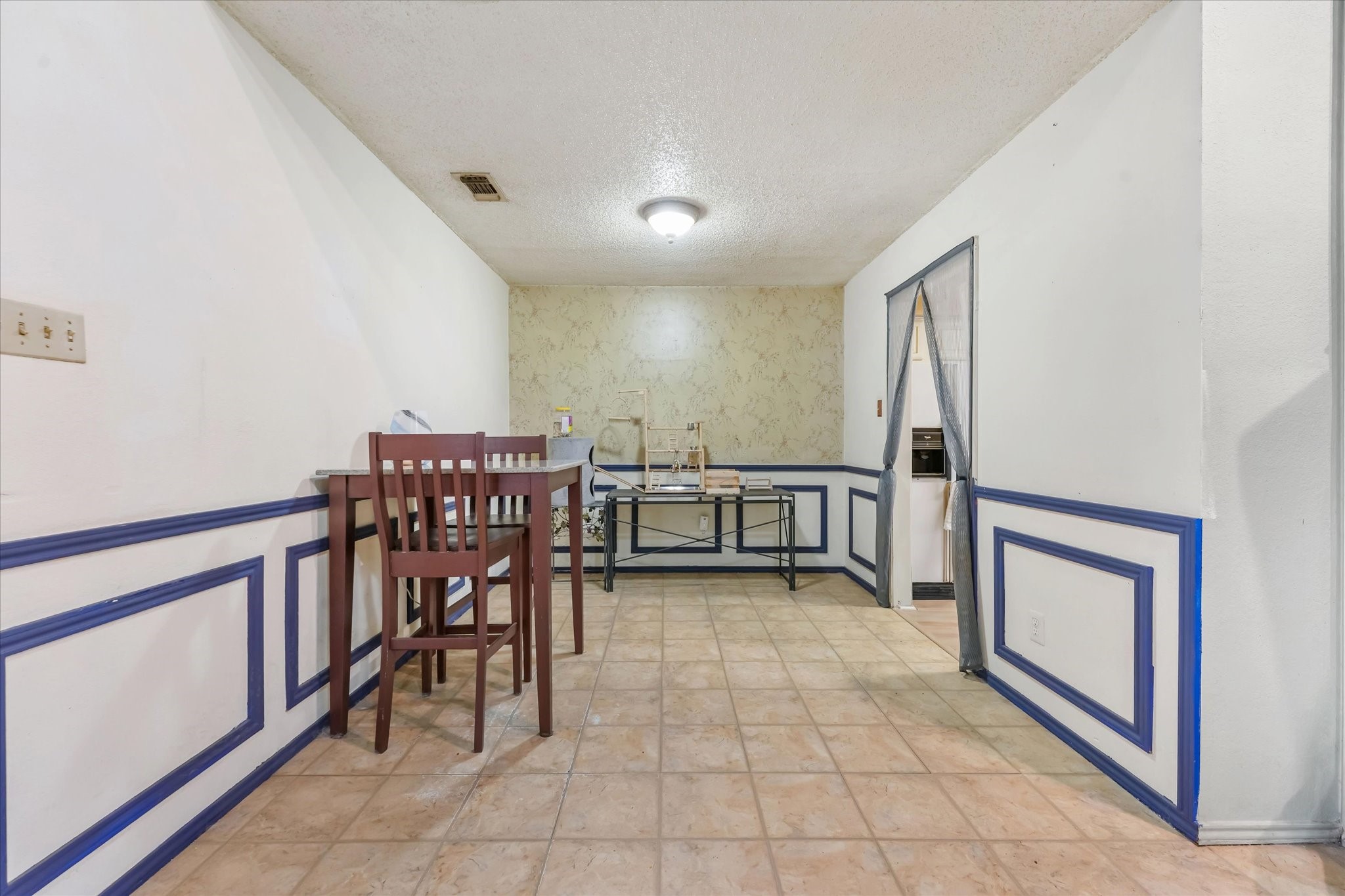 114 Wilshire Court Irving TX 75061