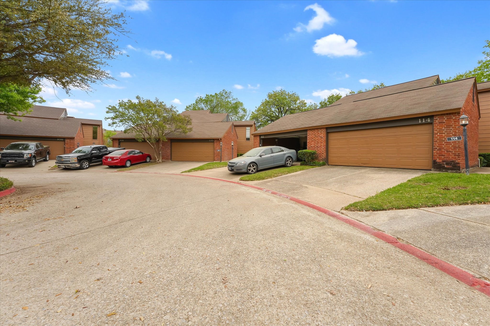 114 Wilshire Court Irving TX 75061