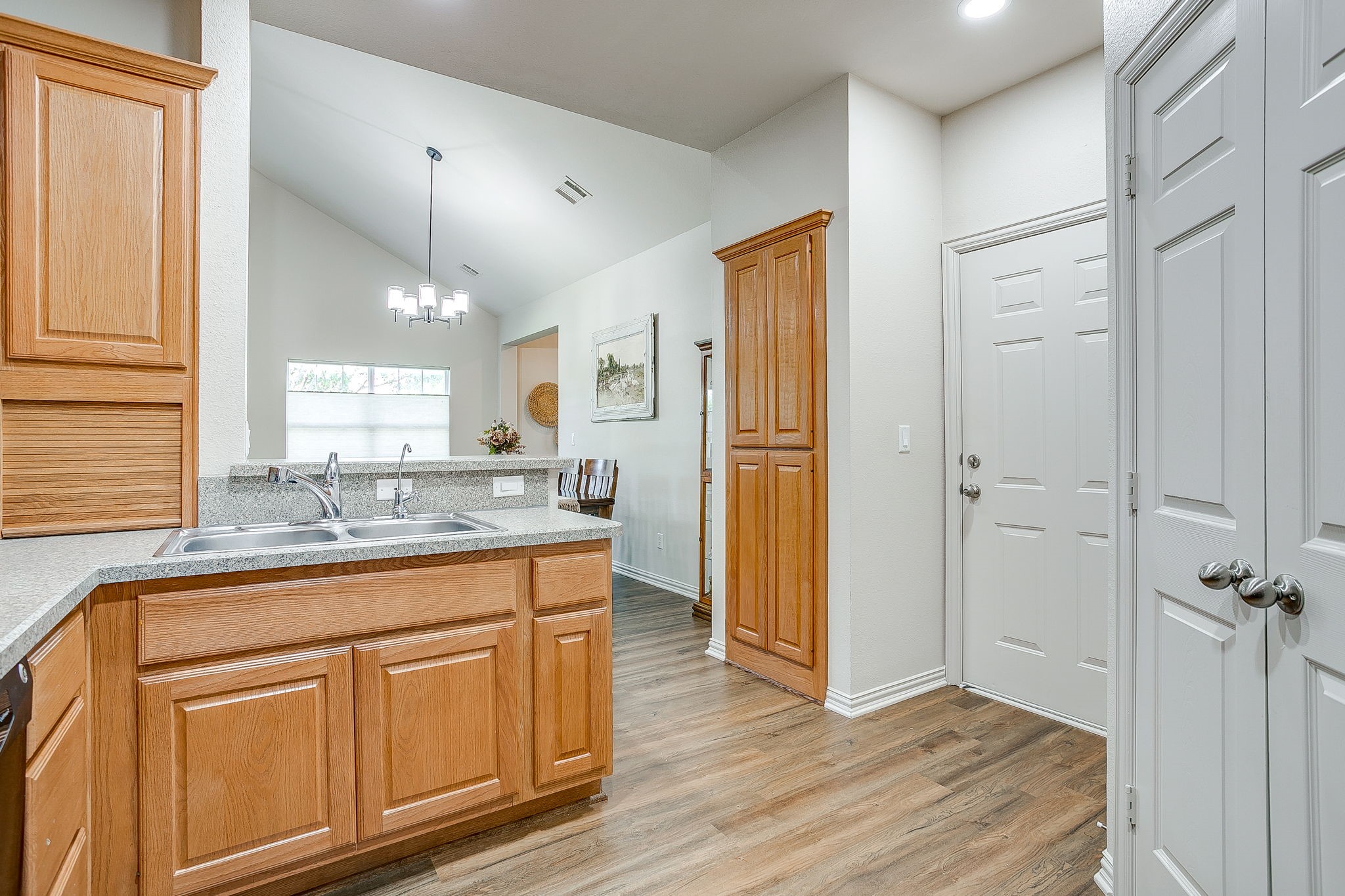 205 Greathouse Village Decatur TX 76234