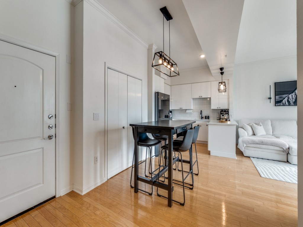 3225 Turtle Creek Boulevard Dallas TX 75219