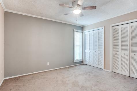 412 Hollyhill Lane Denton TX 76205