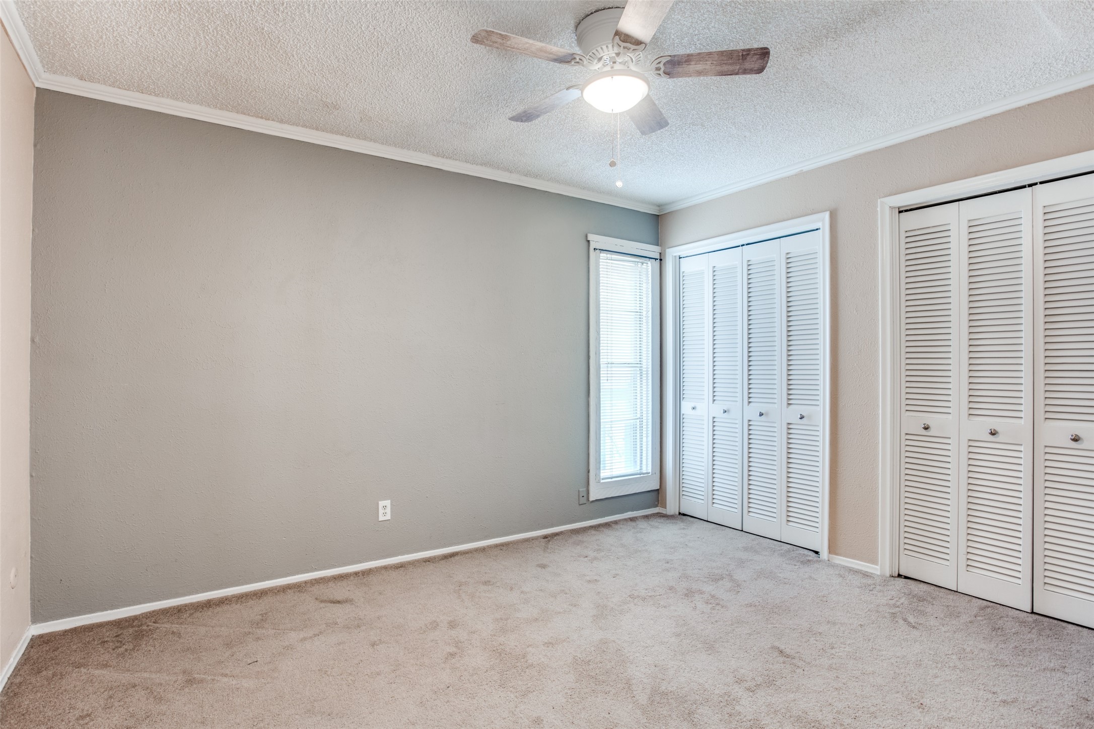 412 Hollyhill Lane Denton TX 76205
