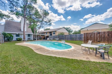 412 Hollyhill Lane Denton TX 76205