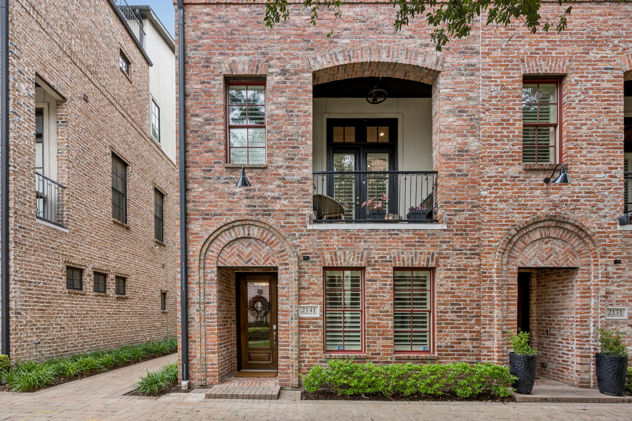 2141 Norlock Lane Dallas TX 75201