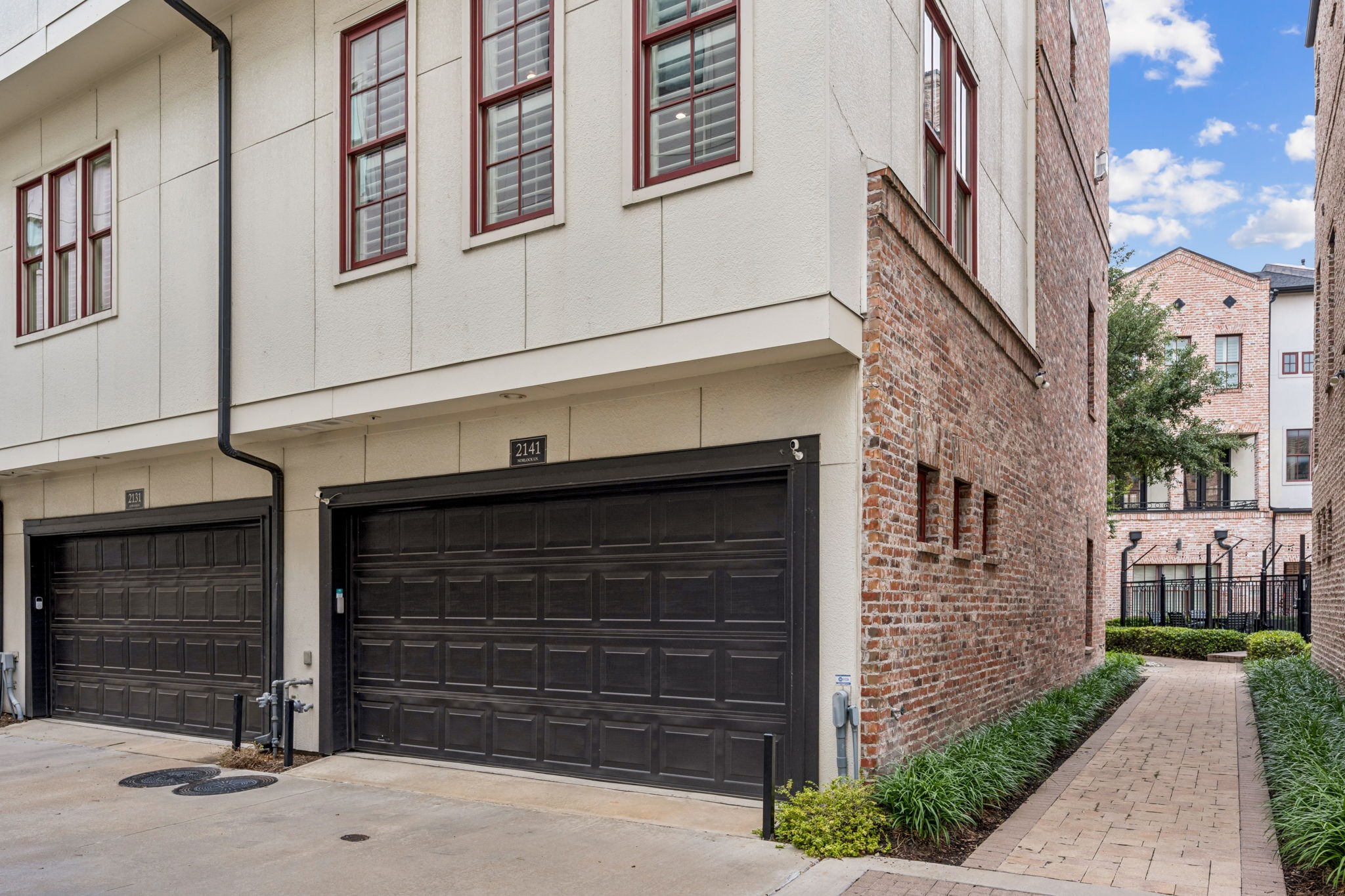 2141 Norlock Lane Dallas TX 75201