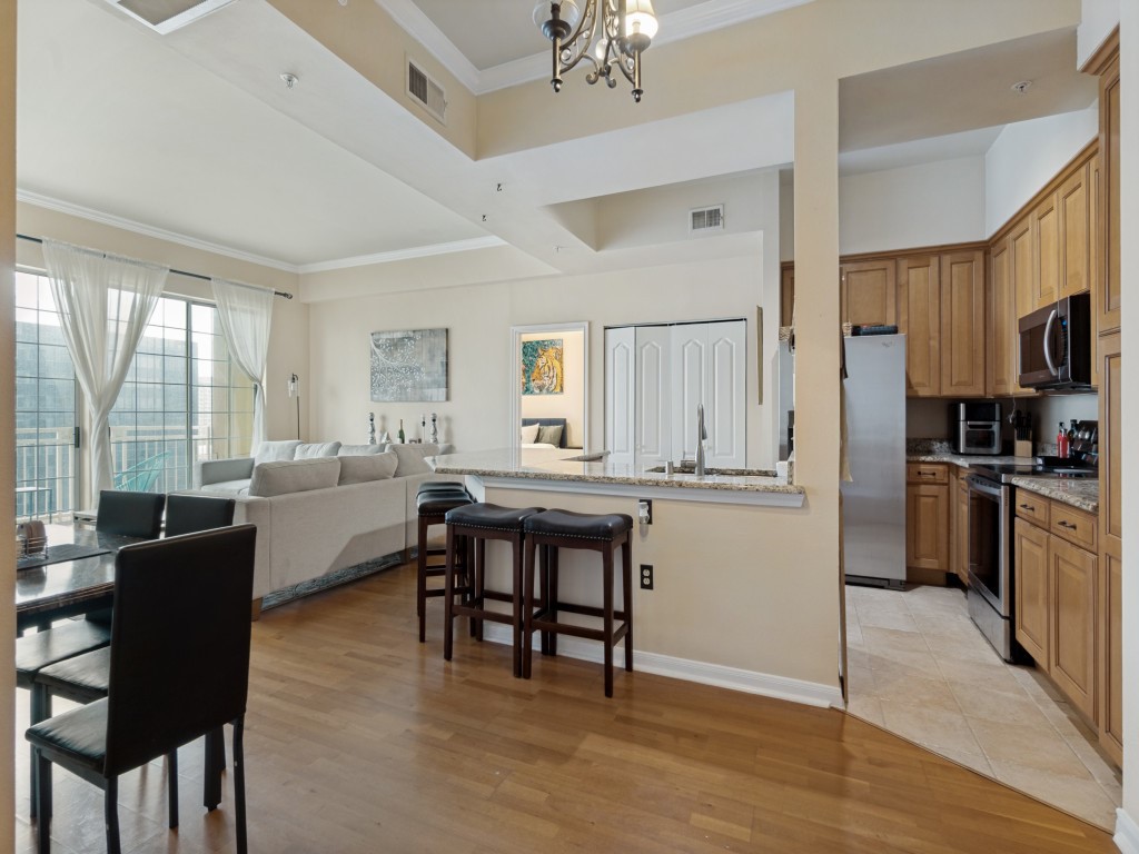 3225 Turtle Creek Boulevard Dallas TX 75219