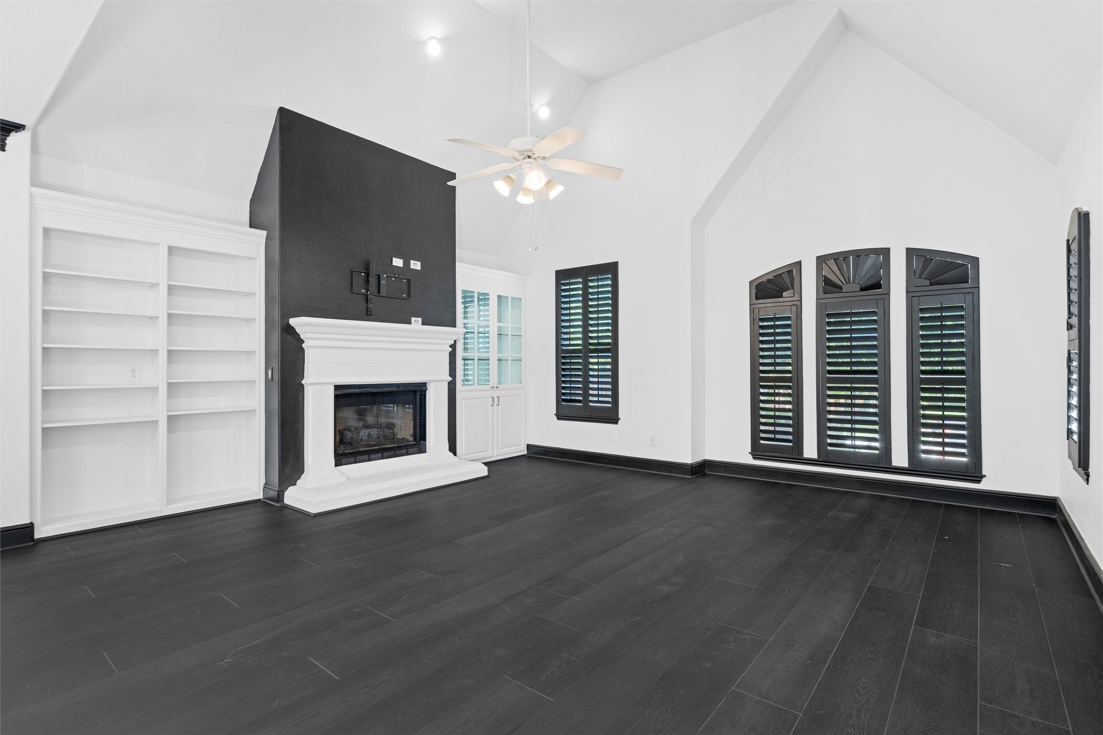 4160 Towne Green Circle Addison TX 75001