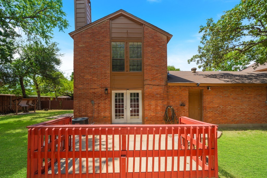1600 Brentwood Drive Irving TX 75061