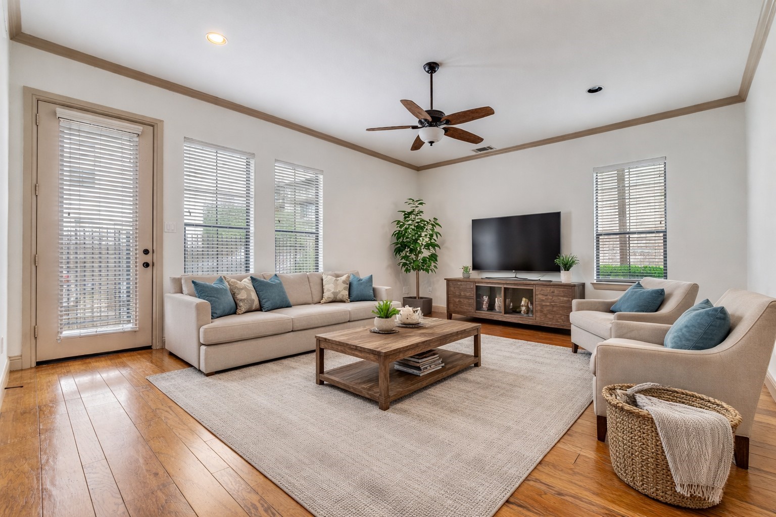 3038 Carmel Street Dallas TX 75204