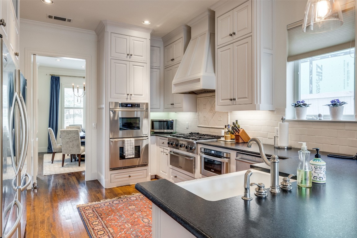 3717 Northwest Parkway University Park TX 75225