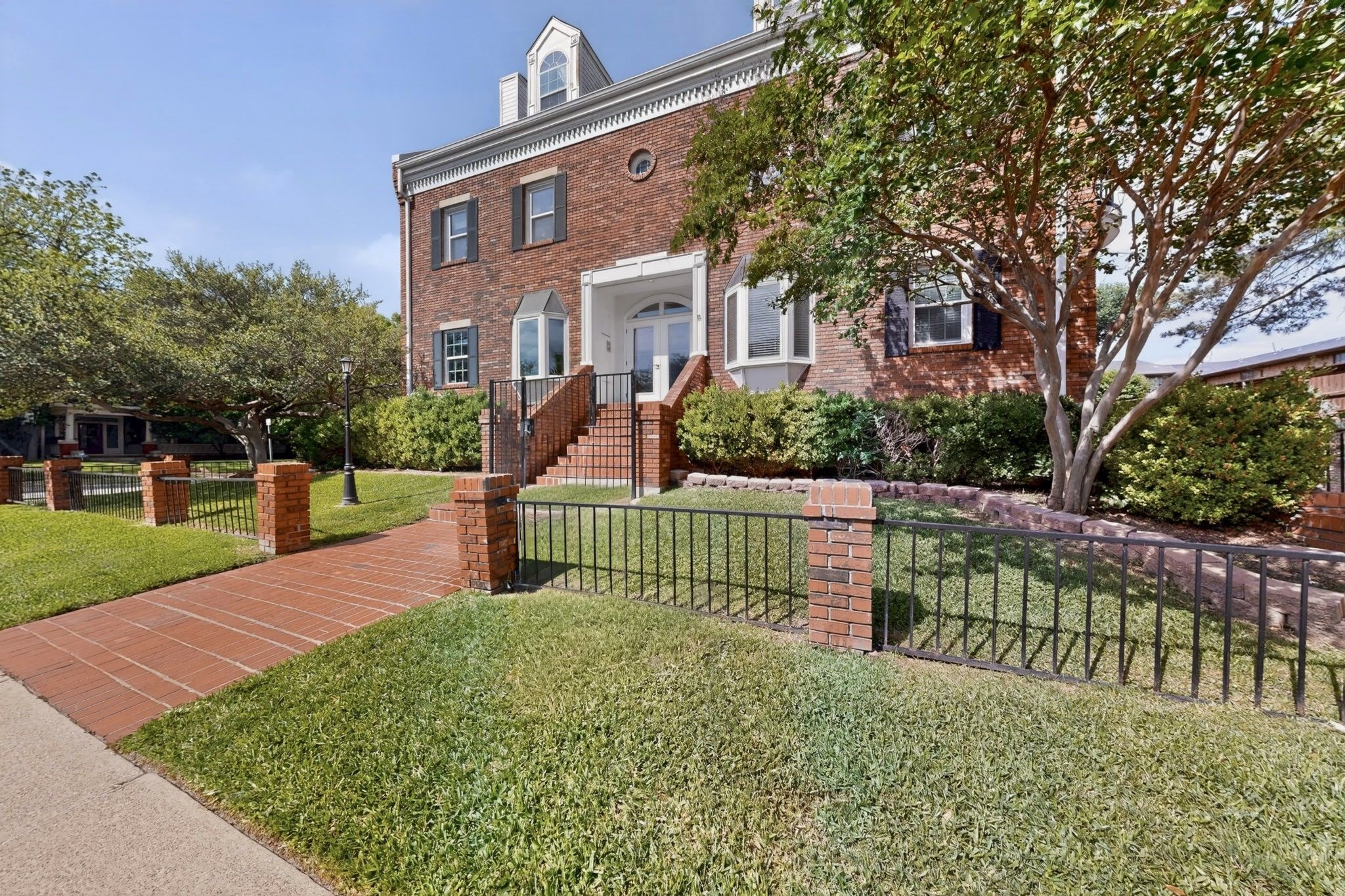 4034 Rawlins Street Dallas TX 75219
