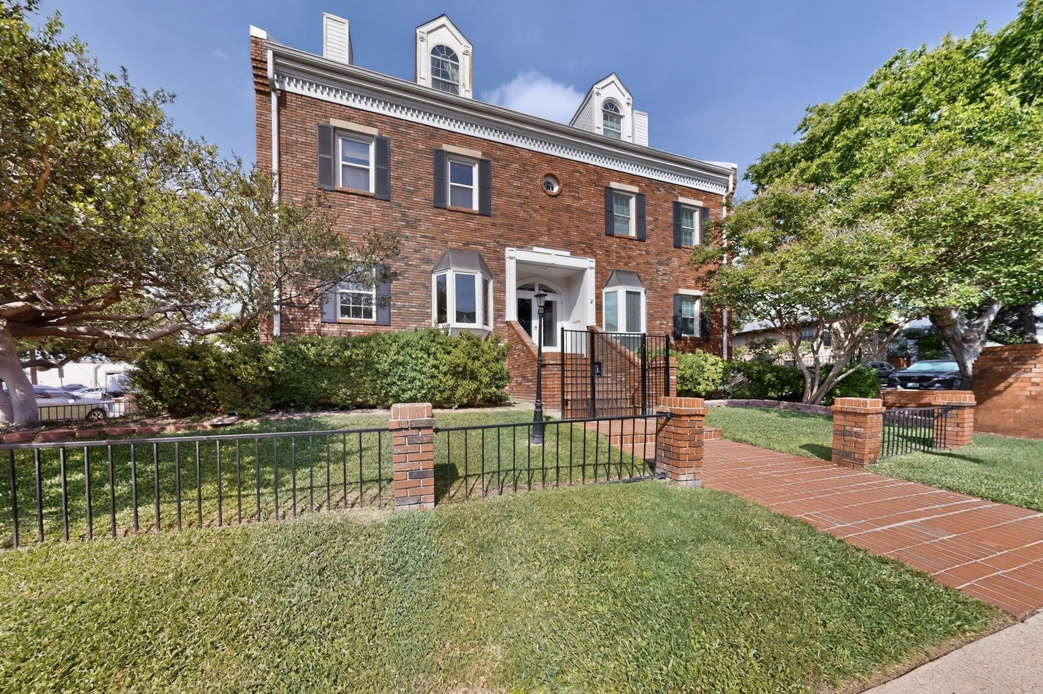 4034 Rawlins Street Dallas TX 75219