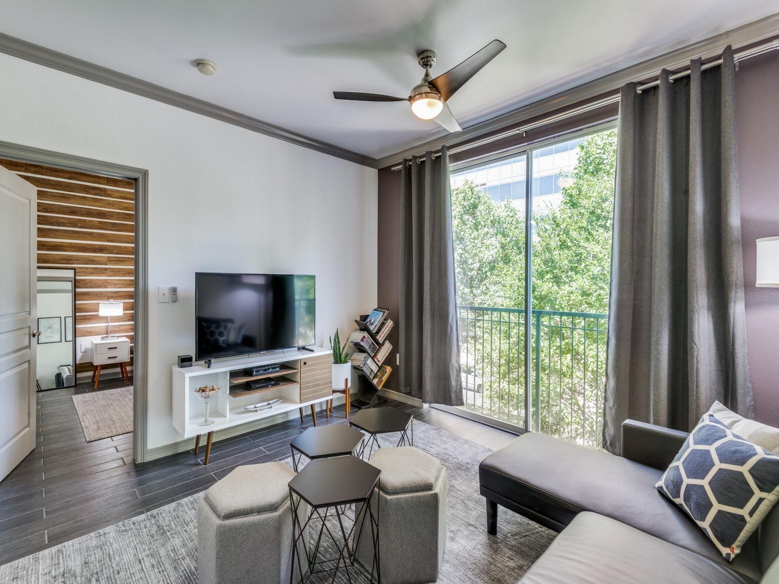 330 Las Colinas Boulevard E Irving TX 75039