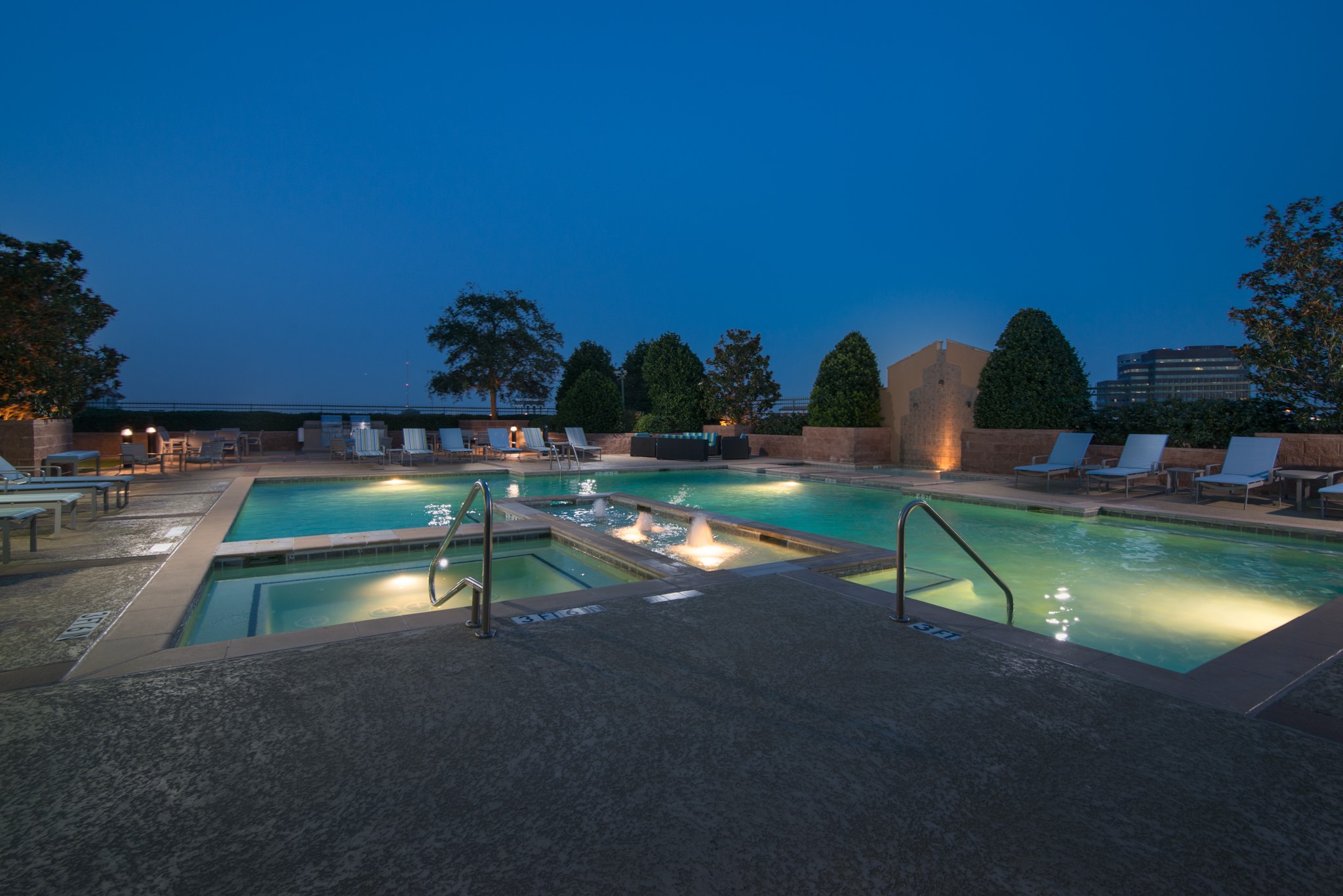 330 Las Colinas Boulevard E Irving TX 75039