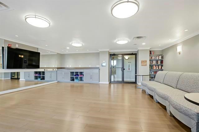 330 Las Colinas Boulevard E Irving TX 75039