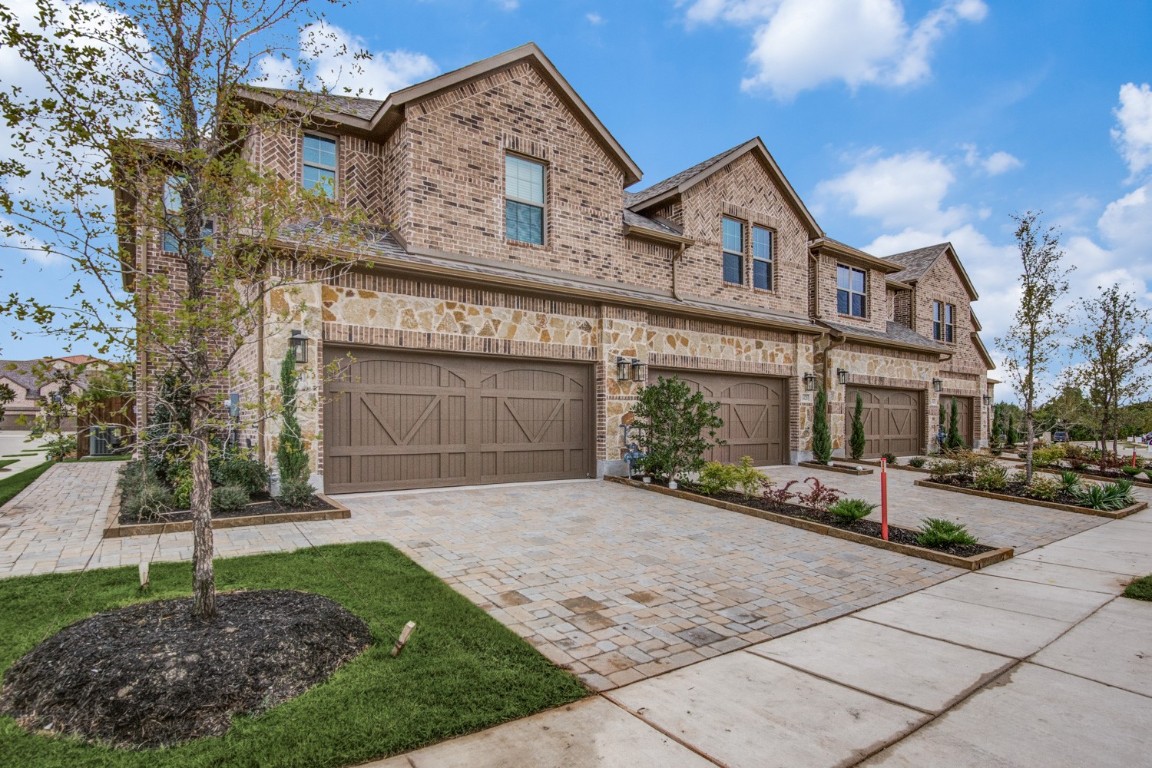 624 Hutchinson Lane Lewisville TX 75077