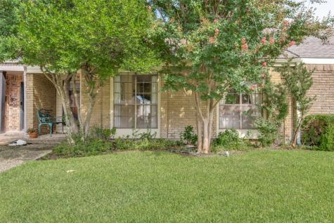 5124 Meadowcreek Drive Dallas TX 75248