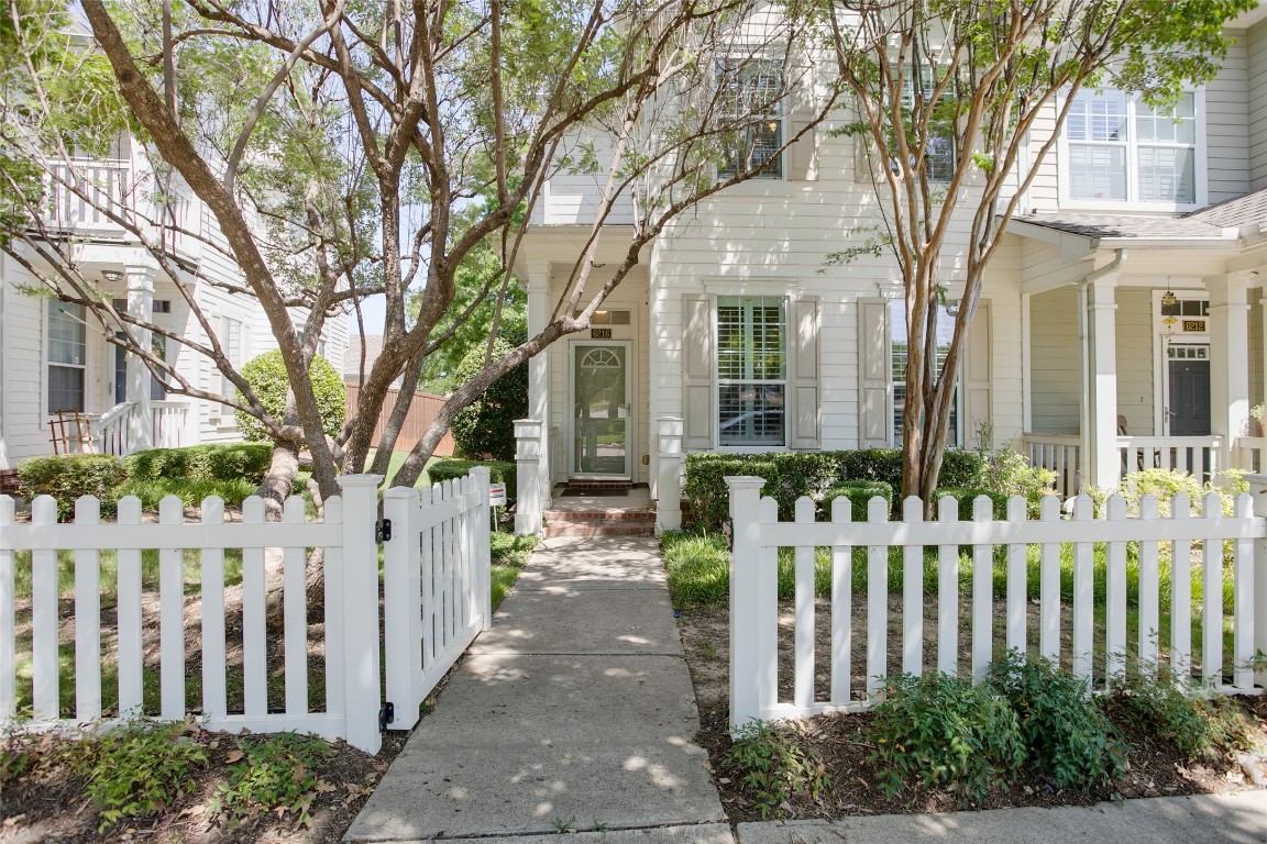 6216 Crescent Street North Richland Hills TX 76180